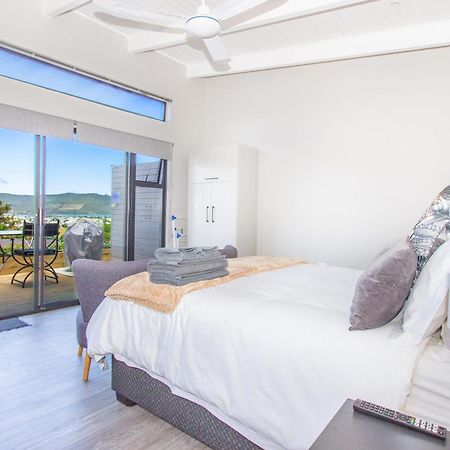 קניסנה Lagoon View Accommodation מראה חיצוני תמונה