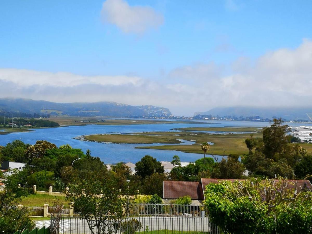 קניסנה Lagoon View Accommodation מראה חיצוני תמונה
